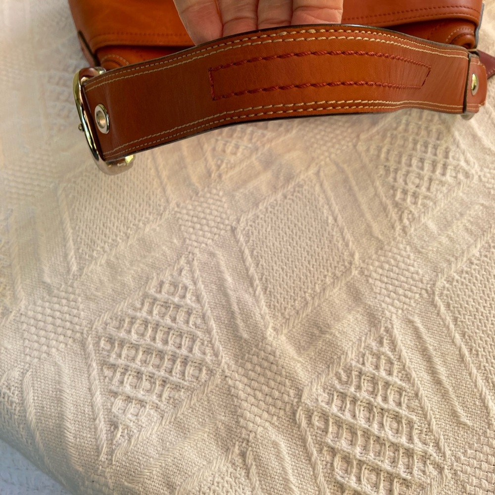 Coach SoHo, Burnt Orange Leather Shoulder Bag EUC, picture 8 shows a tiny dot - Picture 13 of 13